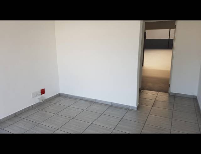 1,166M² FACTORY TO LET IN SAXENBURG PARK 2